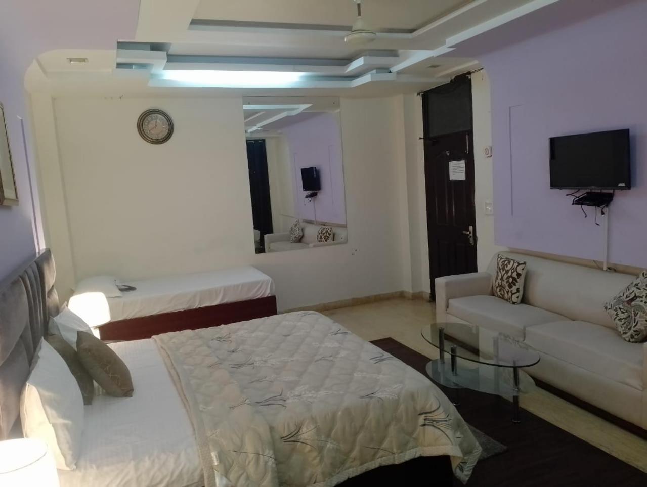 Star Inn Делі Екстер'єр фото
